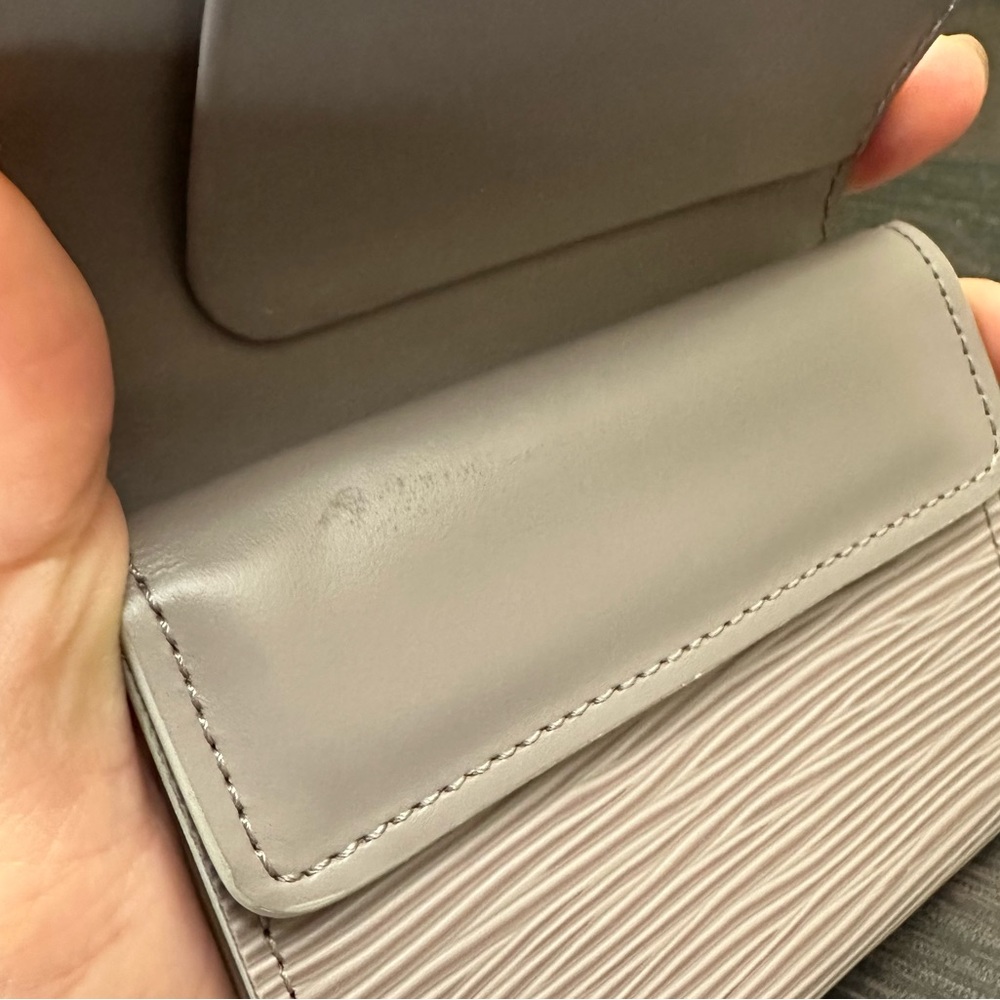 Authentic Louis Vuitton Epi Porte Monnaie Elastique Wallet - Picture 9 of 13